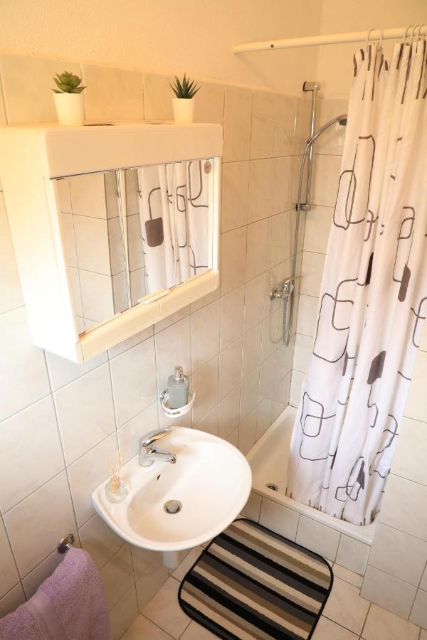 Apartmani Sarlija Pakostane Exterior photo